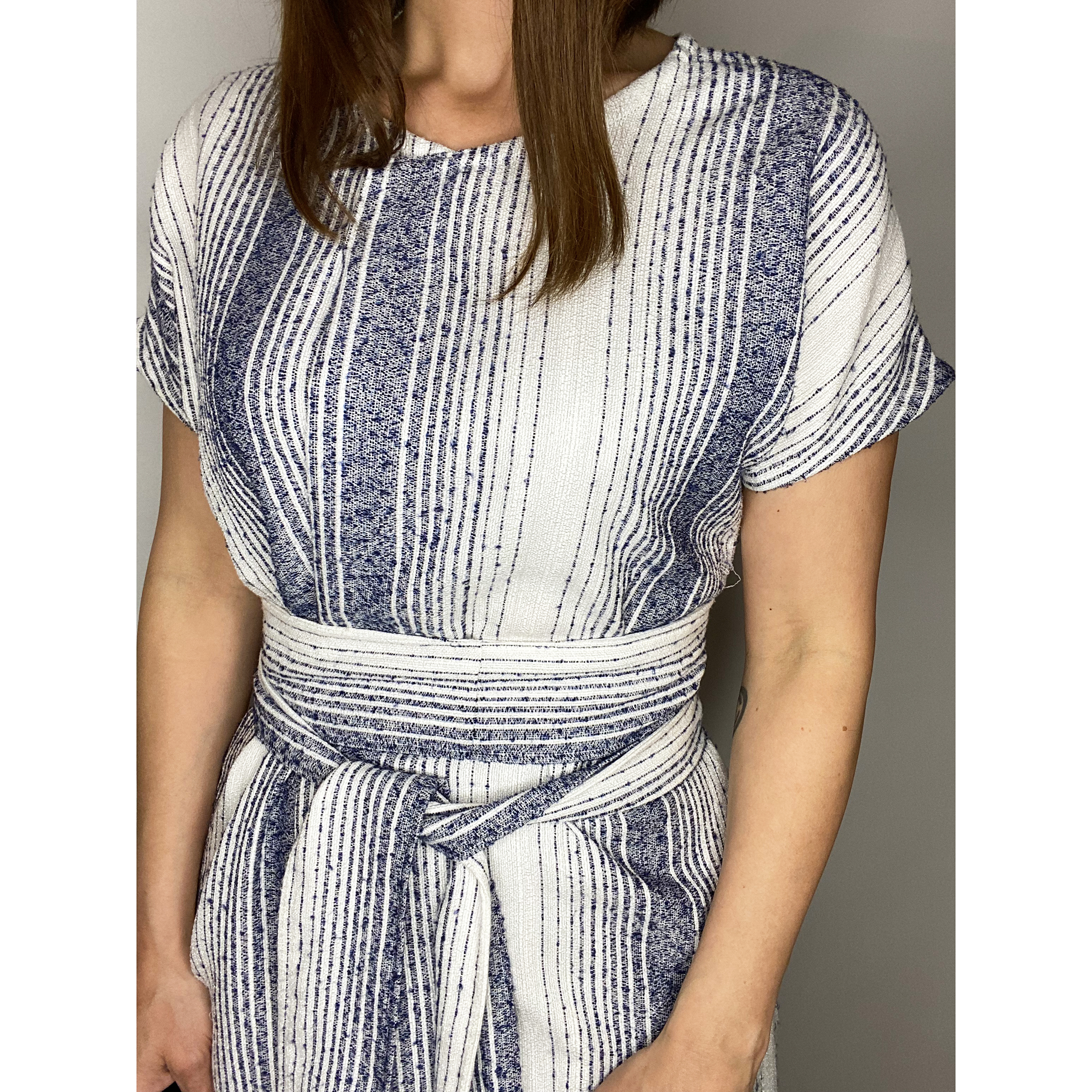 Linnen-look cotton-blend dress with a long sash and pockets